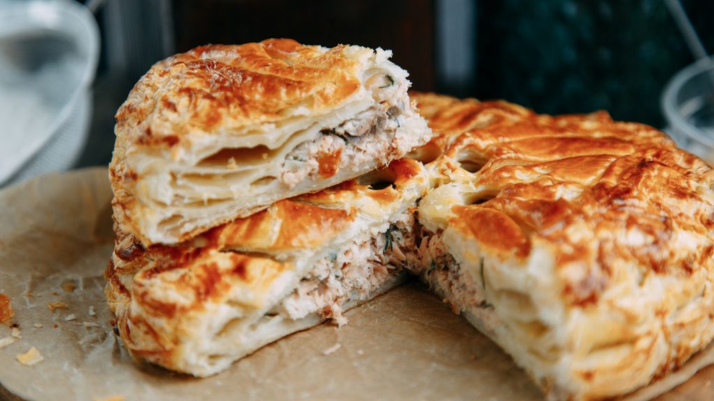 Tourte au saumon et à la béchamel au citron